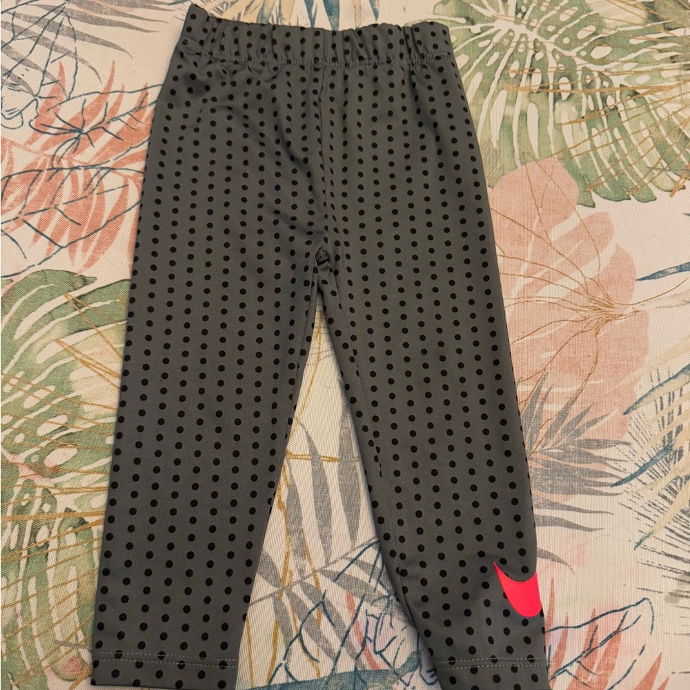Nike Kids Black Polka Dot Leggings dri fit